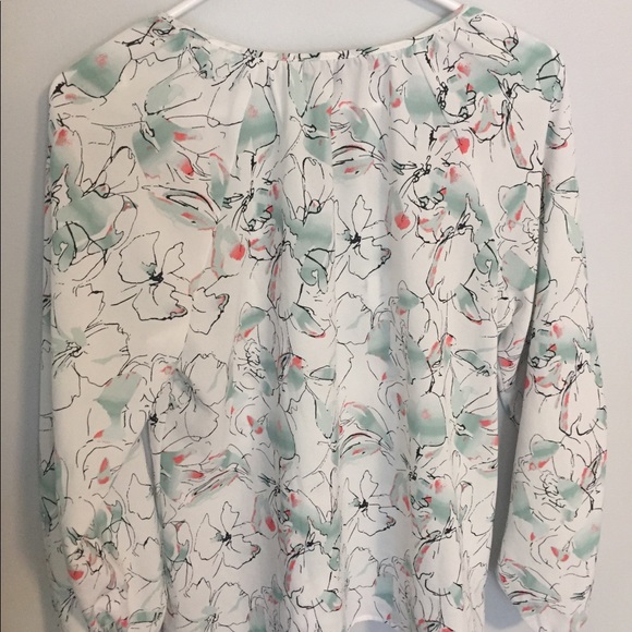 Floral Sanctuary Blouse - Picture 2 of 4